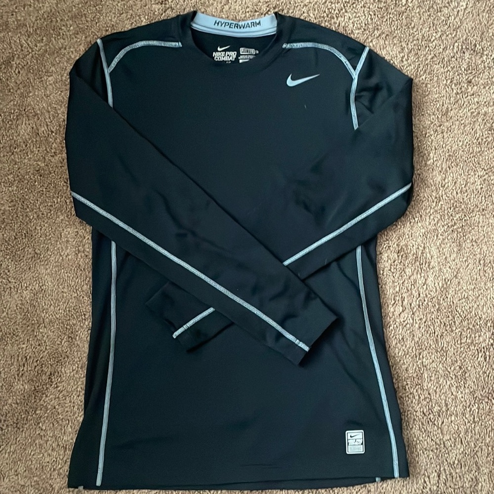 Men’s fitted Nike pro combat dri-fit long sleeves shirt